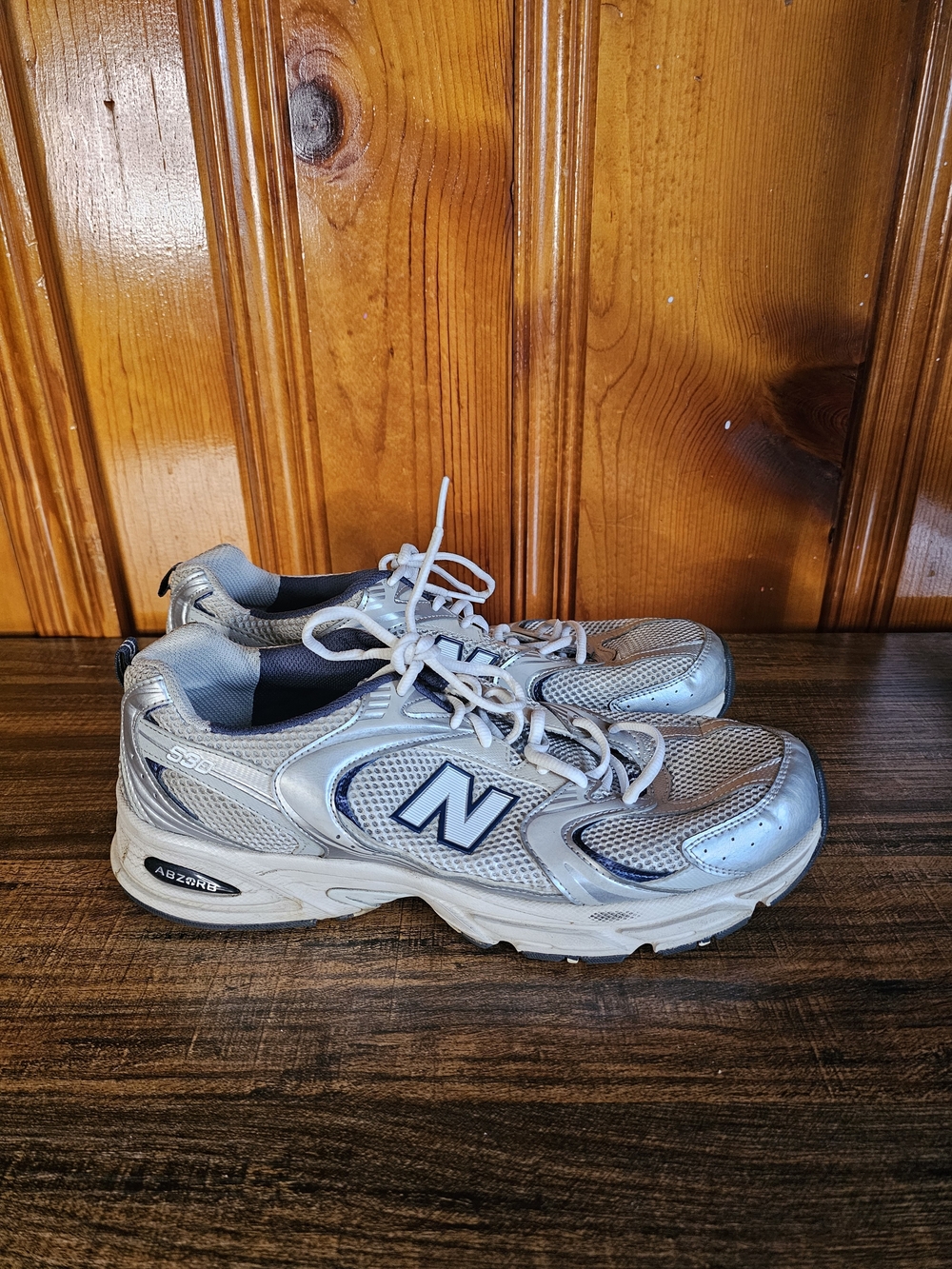 New Balance Men's Silver Athletic Running Shoes